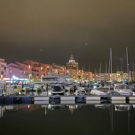 Cap D'agde Centre Port Avec Parking Prive Et Belle Vue Port Et Apartament